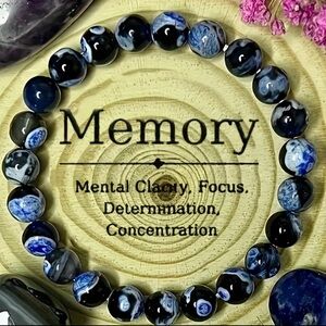 💎4/$20💎Blue Eye, Agate, Light Blue Turquoise w Natural Blue Mano Garnet Bracelet